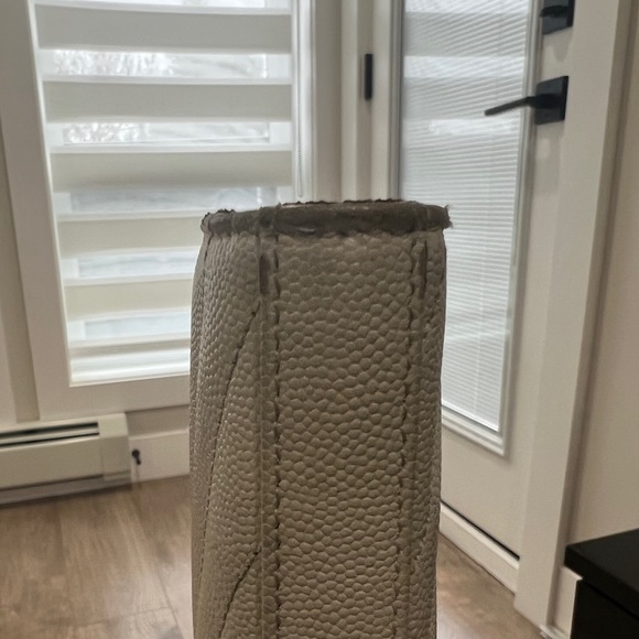 *SOLD* YSL Grain de Poudre Metelasse - Picture 6 of 8